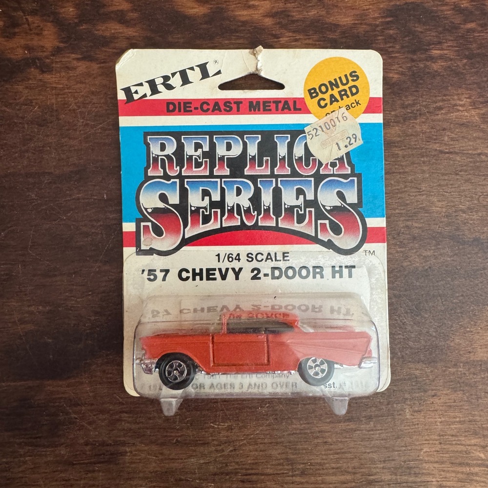 ERTL Replica Series '57 Chevy 2‎ Door HT Die Cast Metal Car 1/64 Scale